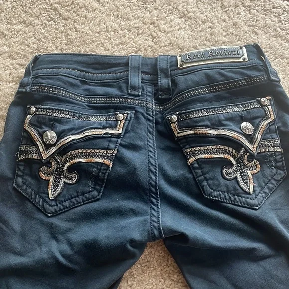 Rock Revival Skinny Jeans - Picture 4 of 6